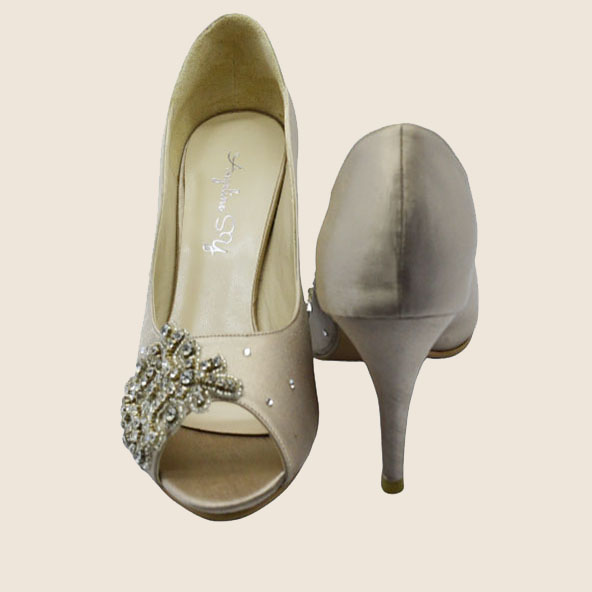 angeline sy sonia red heel