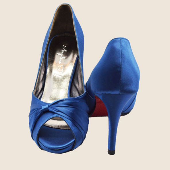 angeline sy sonia red heel